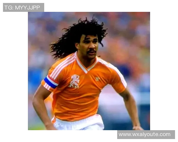 个子瘦高的足球明星如何在赛场上展现出超凡的技术与魅力